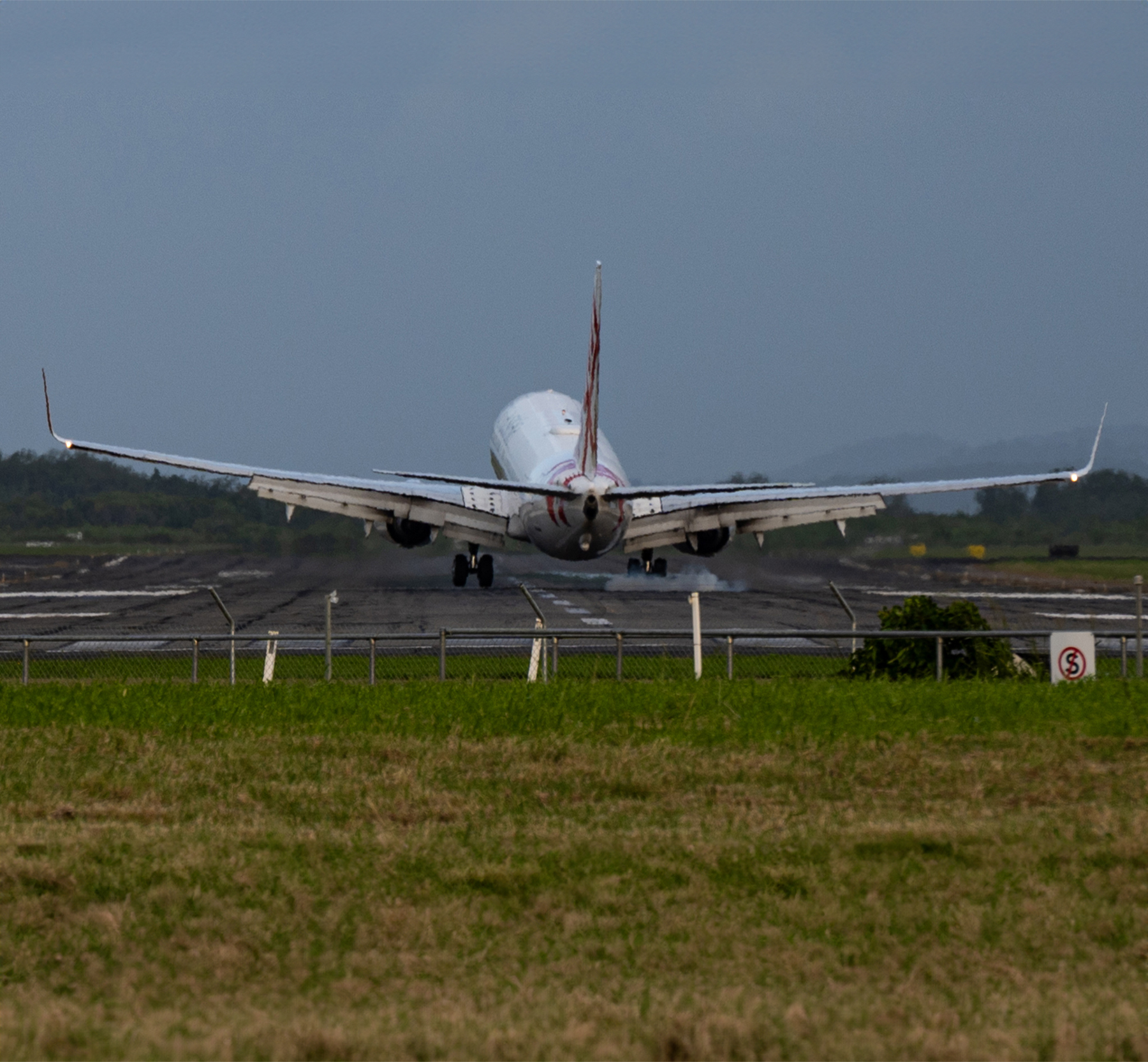 Virgin touchdown one wheel